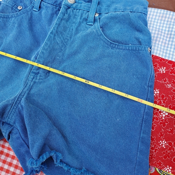 Vintage 90's High Rise Blue Denim Shorts Cut Offs - Picture 9 of 12